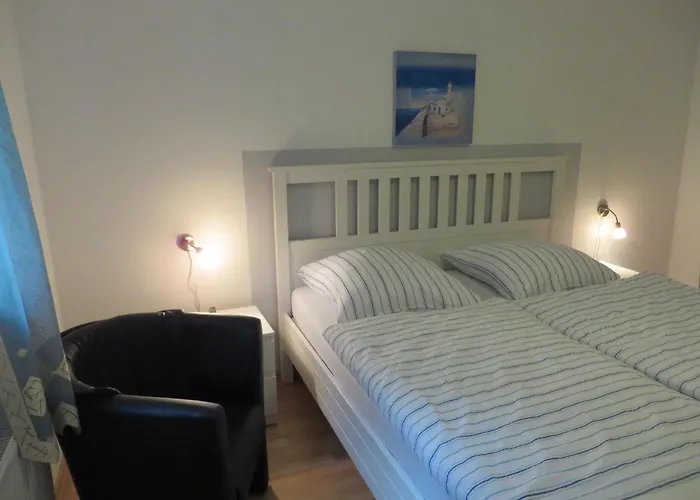 Daire Neu! Freese-schoone Dornum